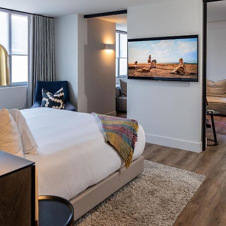 Hotel Zagame'S House Melbourne Exteriér fotografie A bedroom at the hotel